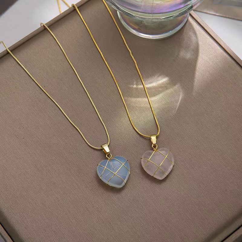 Glow Heart Moonstone Necklace – Aesthetic Princess Jewelry